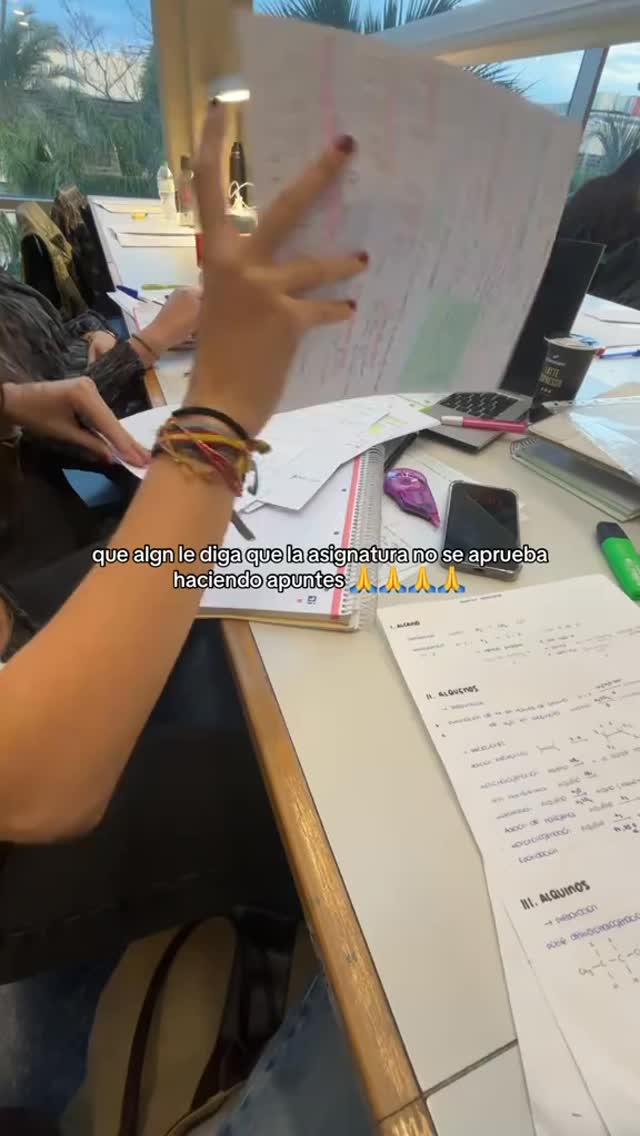 Cc en TikTok: omegalabarra